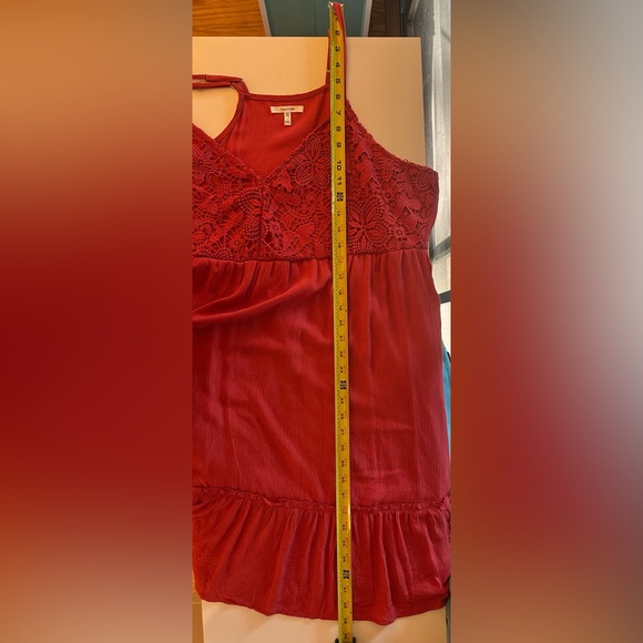 Pretty Maurice’s Dress with Crochet Detail - Picture 5 of 8